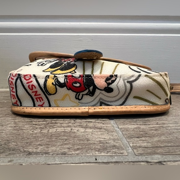 Like New Dooney and Burke Sketch Disney Wristlet - Picture 3 of 8